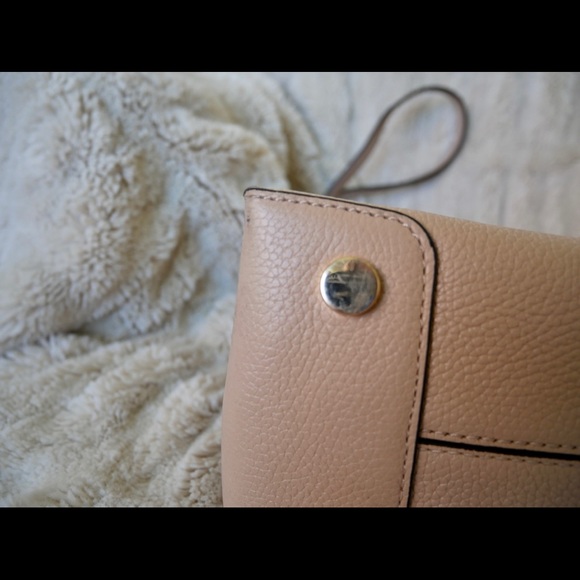 Michael Kors Mercer 2Way Handbag - Picture 9 of 14